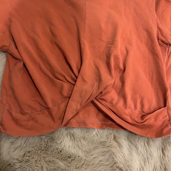 Orange cropped scrunched tshirt - Picture 2 of 4